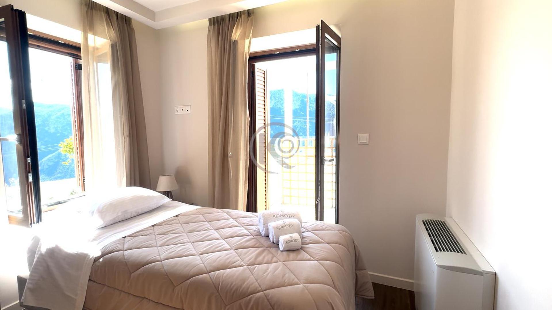 Komody Delphi Dış mekan fotoğraf