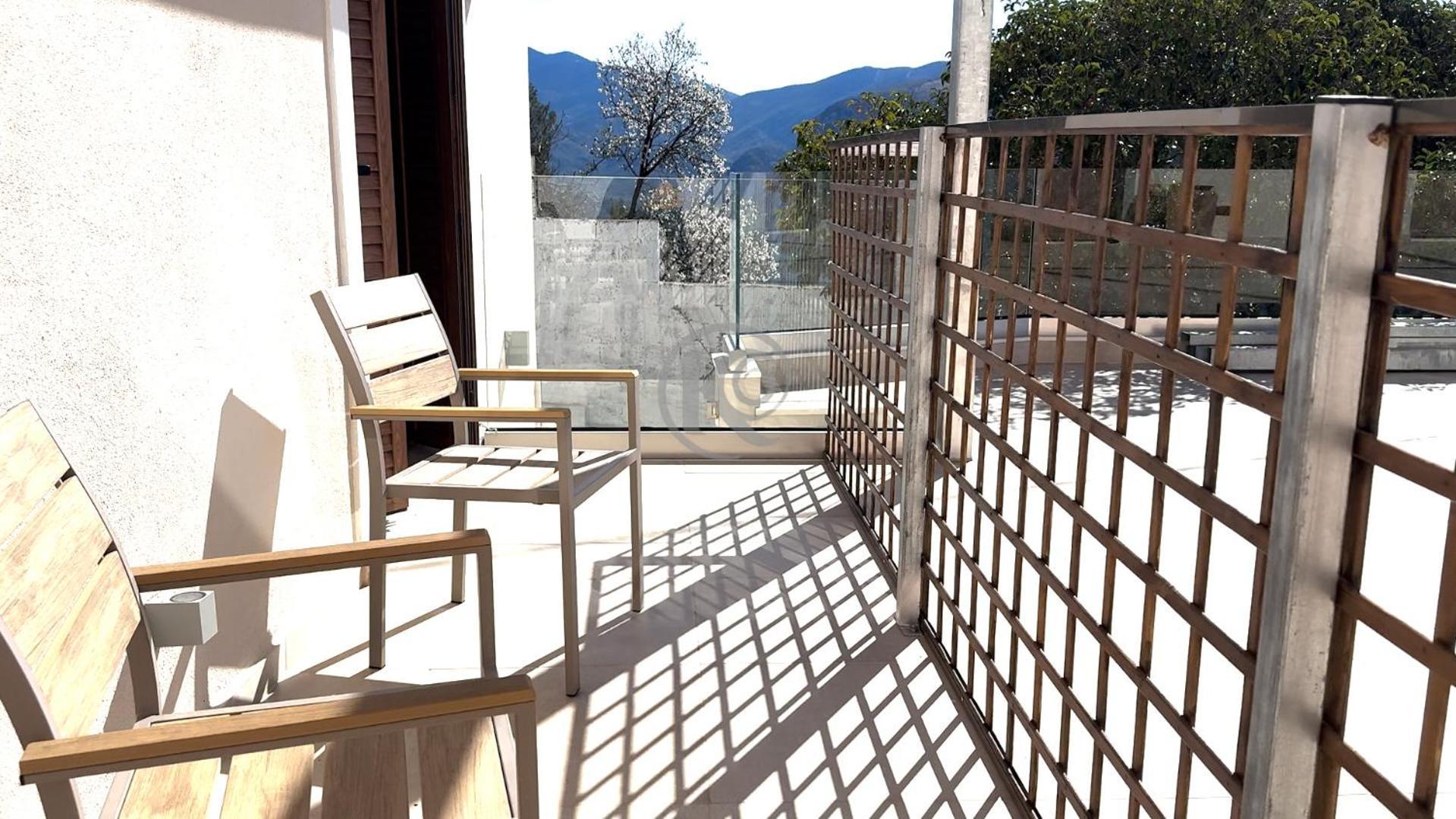 Komody Delphi Dış mekan fotoğraf